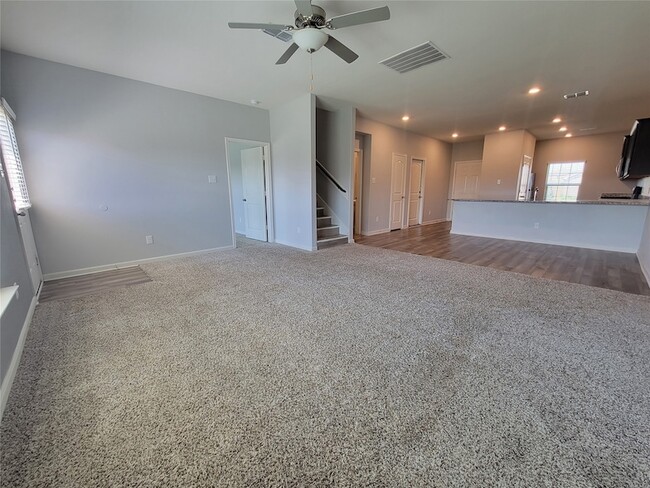 Building Photo - 3012 Villegas Wy