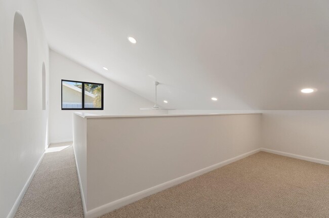 Building Photo - 139 Sand Pine Dr