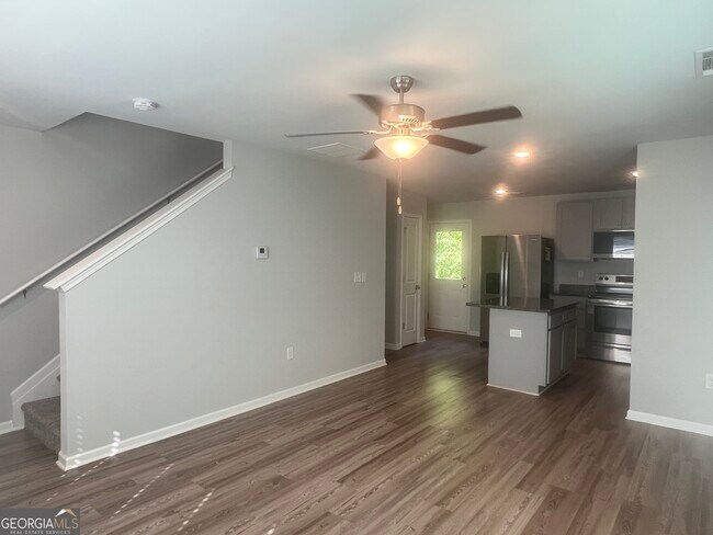 Building Photo - 431 Camella Cir