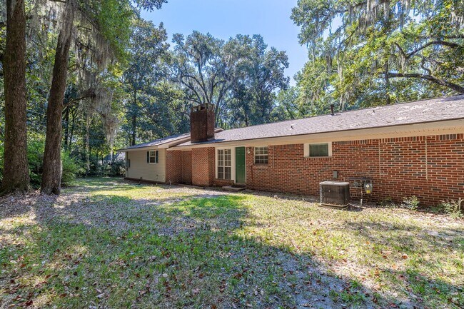 Building Photo - Charming 3-Bedroom Home in the Heart of Da...