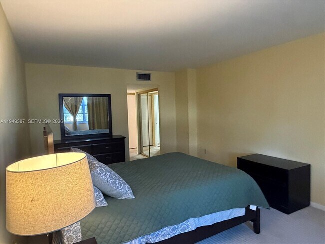 Building Photo - 2801 NE 183rd St