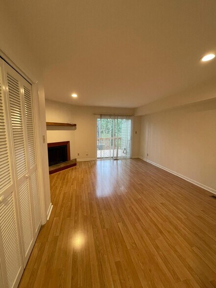 Building Photo - 128 Beechwood Drive
