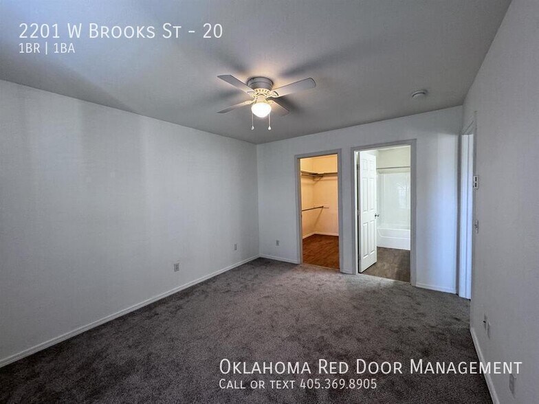 Building Photo - 2201 W Brooks St