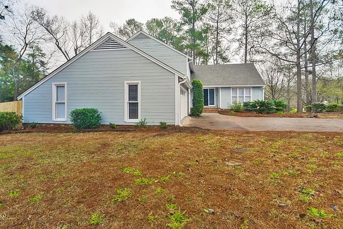 Building Photo - 1501 Blackbird Dr