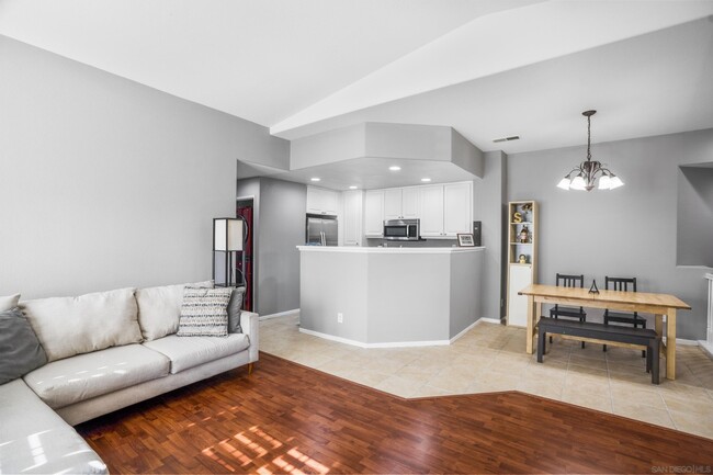 Kitchen - 1867 Platte River Ln