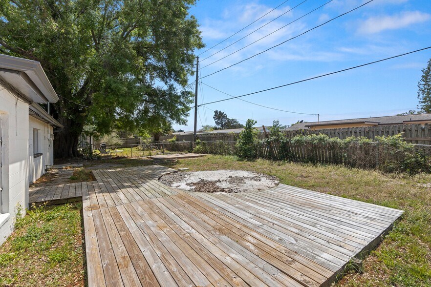 Building Photo - 3337 Winder Dr