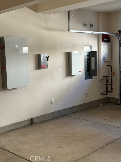 Building Photo - 26876 Rugged Rdg Ln