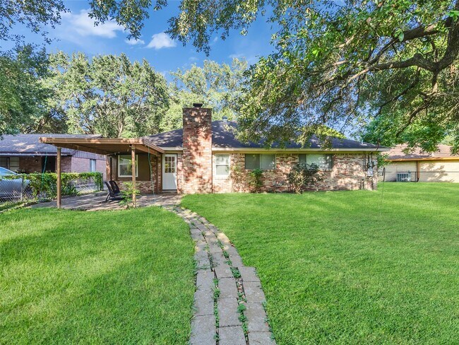 Building Photo - 15443 W Willowwind Cir