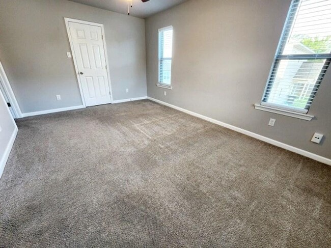 Building Photo - 3558 Terrace Hill Ct