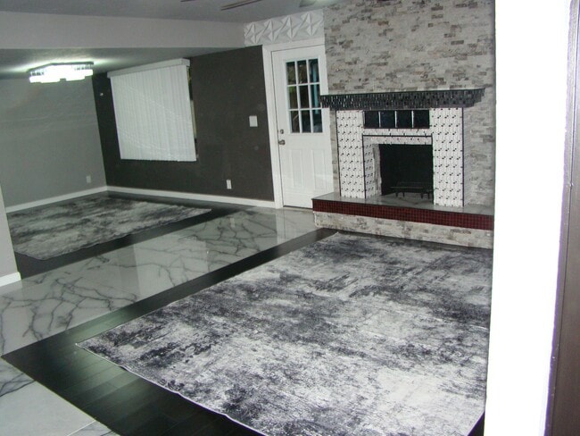 Building Photo - 931 E Morningstar Ln