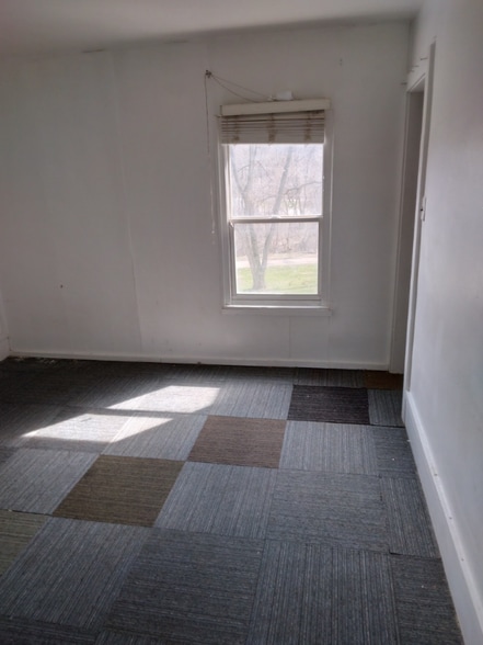 Building Photo - 6220 Brooklyn Rd