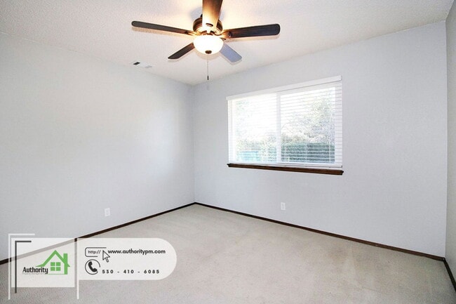 Building Photo - 20231 Margarita Ct E