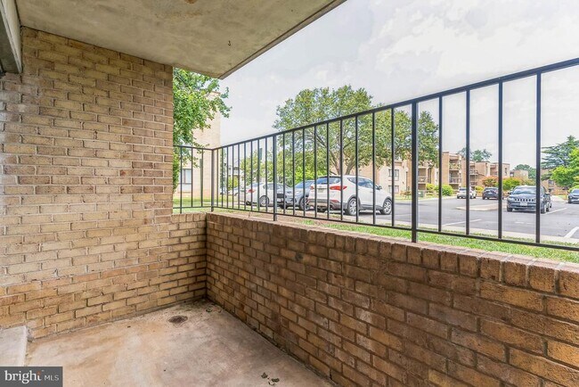 Building Photo - 7598 Gales Ct