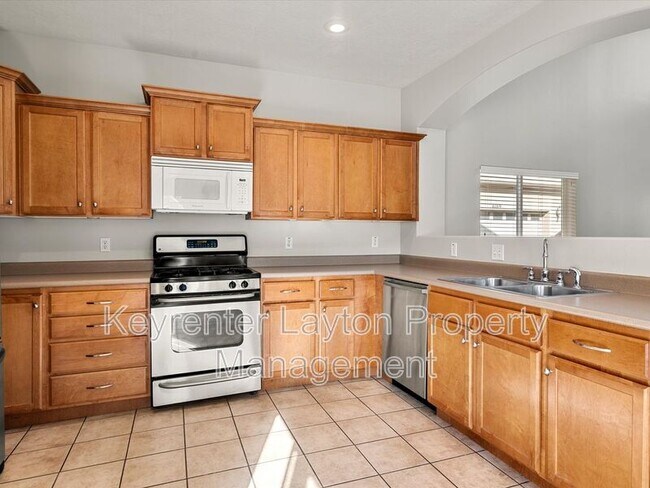 Building Photo - 6171 S 1375 E