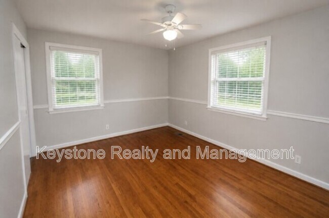 Building Photo - 2111 Fleming Rd