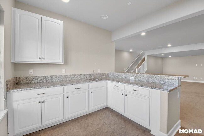 Building Photo - Luxury 3-Bedroom Legacy Ridge Living with Mountain Views