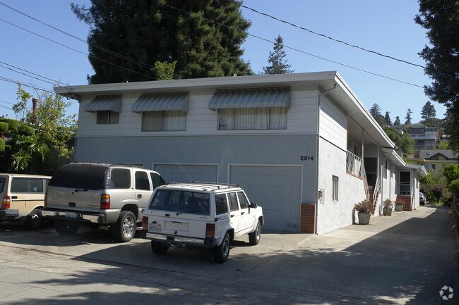 Primary Photo - 2914 Carmel St