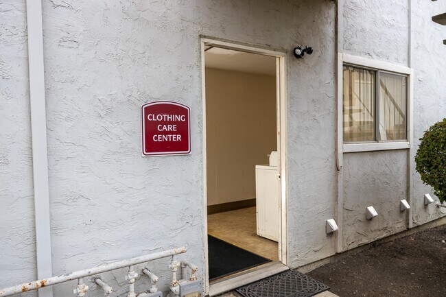 Building Photo - 300 American Canyon Rd