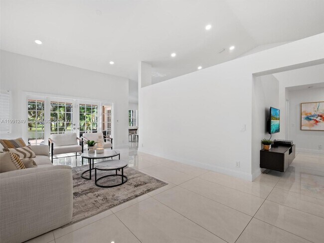 Building Photo - 413 Cameron Dr