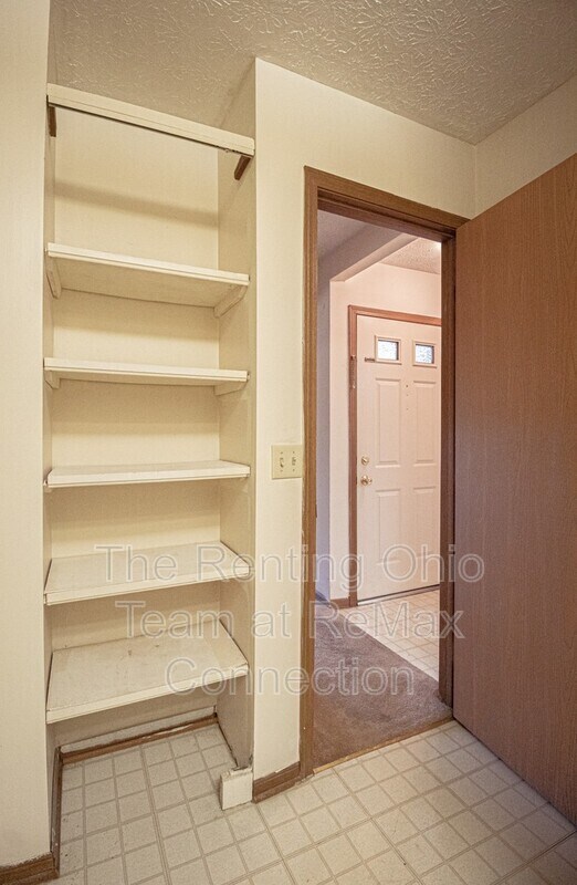 Building Photo - 6486 Reflections Dr