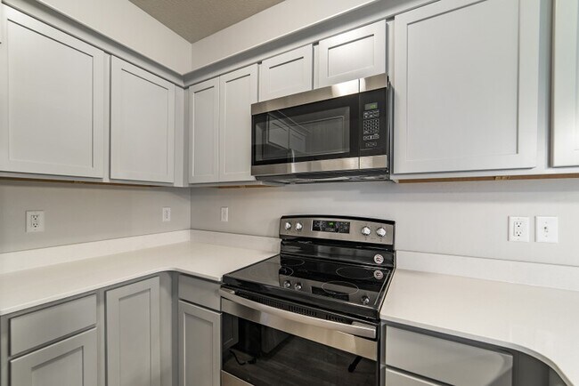 Building Photo - 619 N Emery Ln