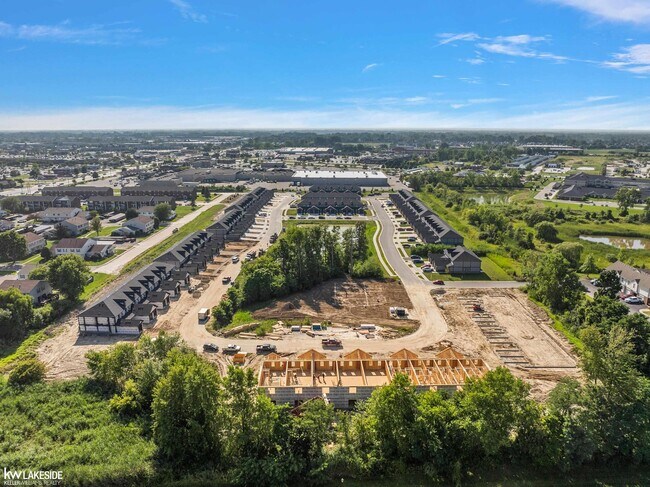 Building Photo - 51410 Tides Dr
