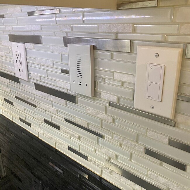 Building Photo - 17324 NW 74th Ave