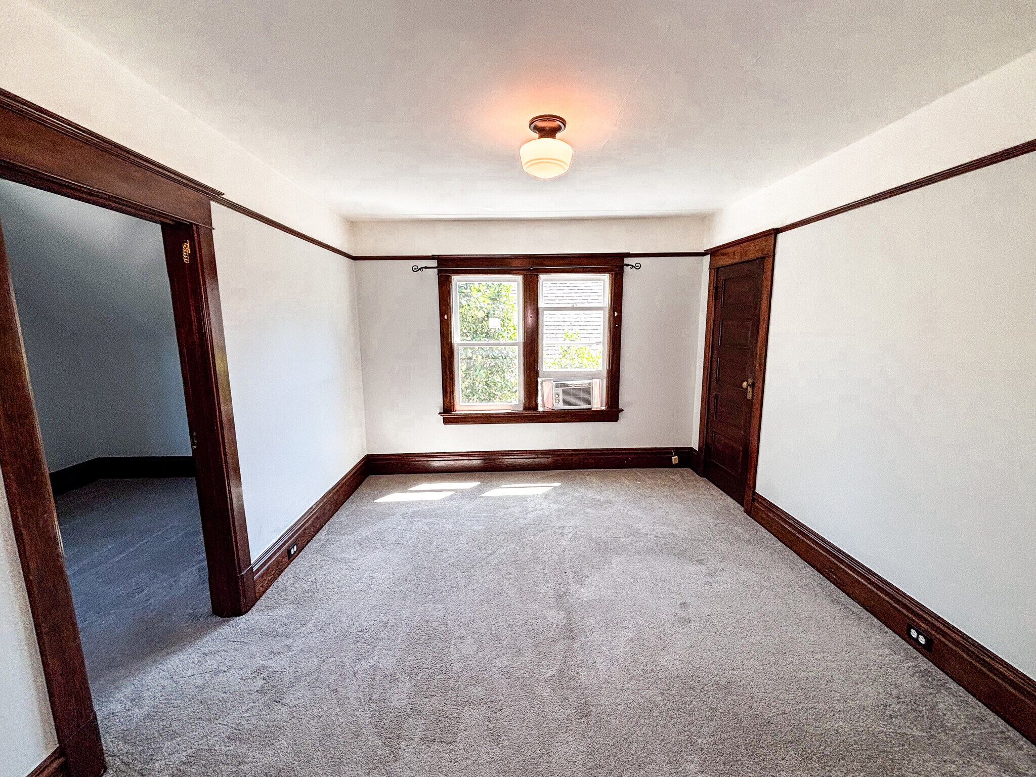 2nd bedroom with walk in closet and bonus room attached - 527 NE Fargo St