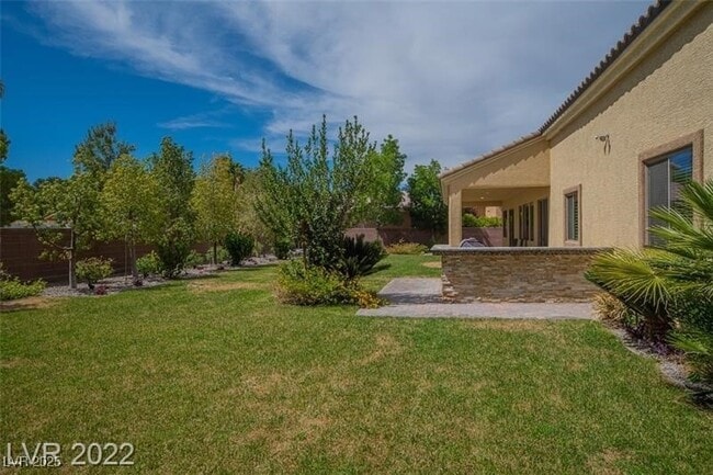 Building Photo - 4935 N Moncada Way