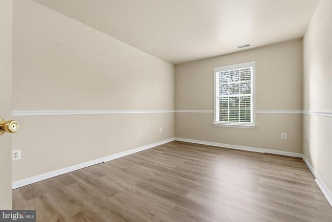 Building Photo - 2109 Bristol Dr