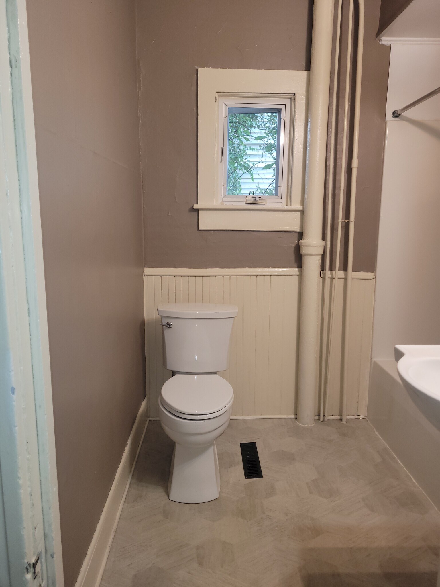 Bathroom - 191 North Ave