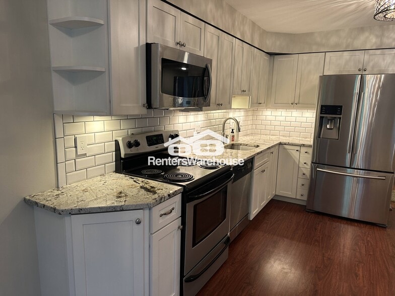 Building Photo - 119 Castletown Rd