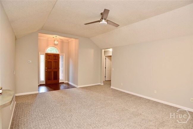 Building Photo - 121 Laurenburg Dr