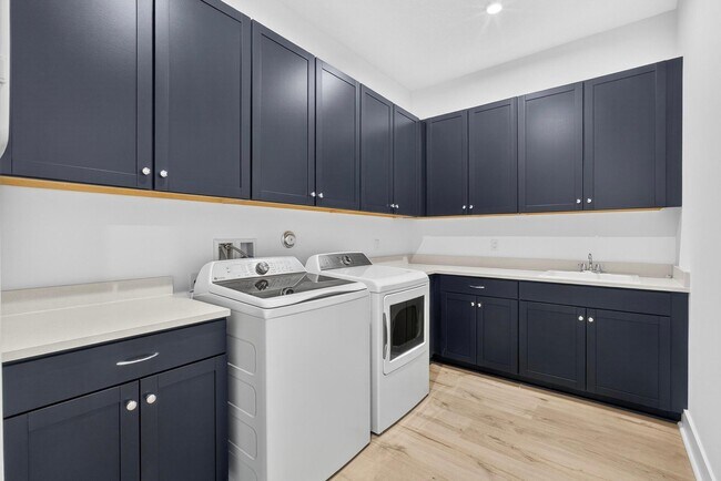 Building Photo - 9512 St Germain Dr