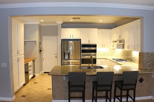 Building Photo - Single Story With Gated RV Parking!