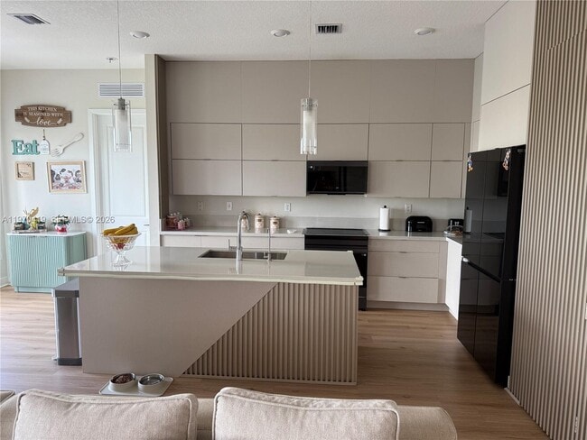 Building Photo - 17507 SW 43rd St