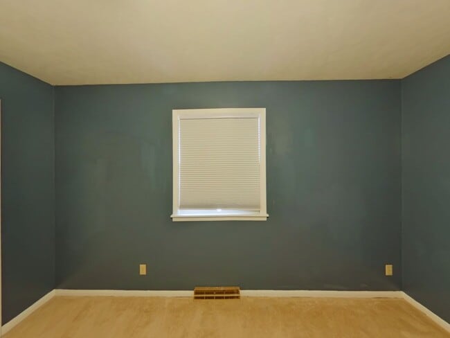 Building Photo - 7761 Killarney Ct