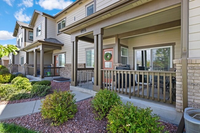 Building Photo - 2 Bed 3.5 Bath Townhome in Fort Collins!