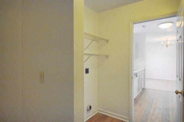 Building Photo - Cozy 3 Bed, 2 Bath Home in Ridgewood!