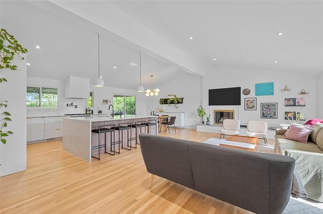 Building Photo - 1140 Folkstone Dr