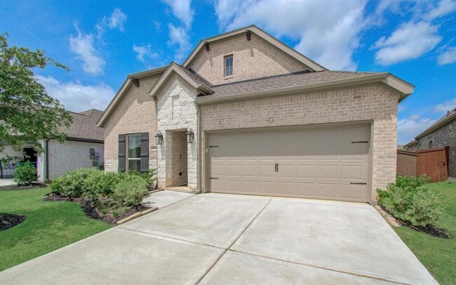 Building Photo - 4910 Morrison Dr