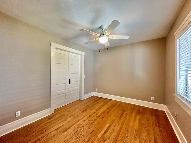 Building Photo - Stunning Craftsman 4 Bd / 2 Bath home in the heart of North Park!!