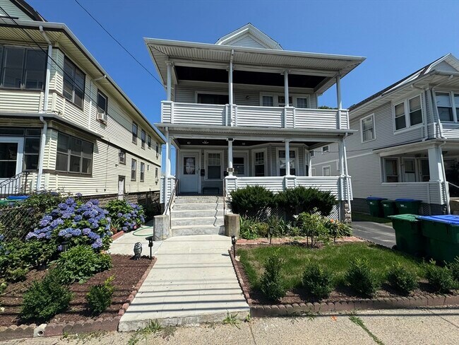 Primary Photo - 151 Middlesex Ave