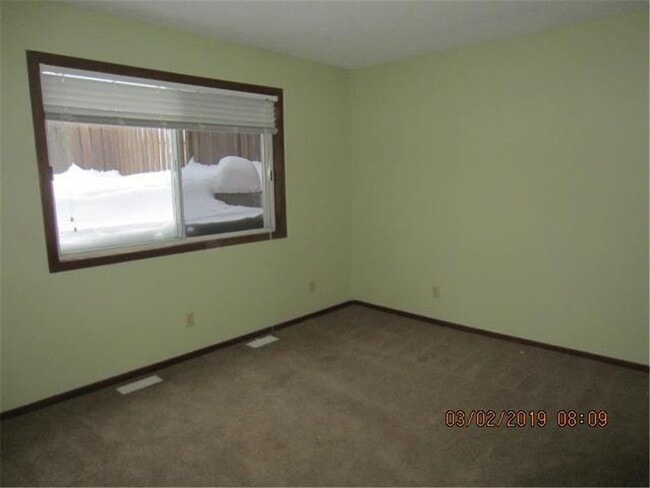 Building Photo - 2323 W Territorial Rd