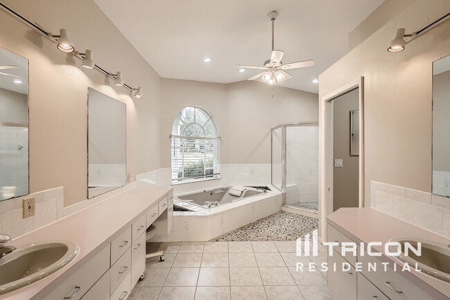 Building Photo - 9529 Northcliffe Blvd