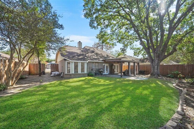 Building Photo - 10035 Red Wolf Ln