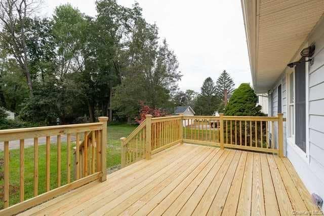 Building Photo - 90 W Market St