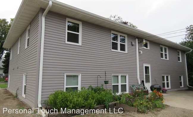 Building Photo - 1231 10th St N