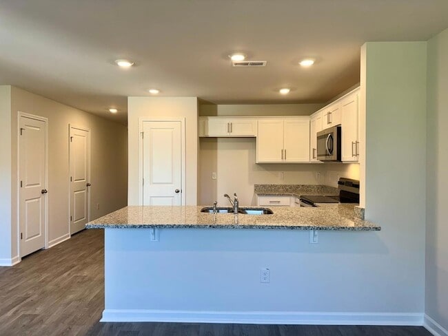 Building Photo - 149 Tributary Wy