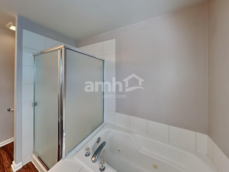 Building Photo - 214 Turnbridge Dr